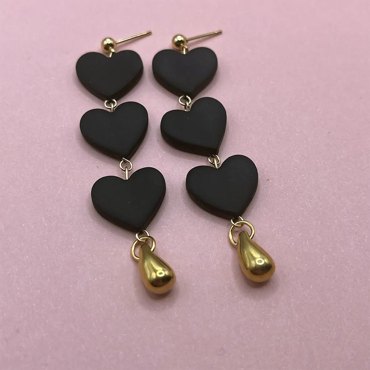 3 of hearts black