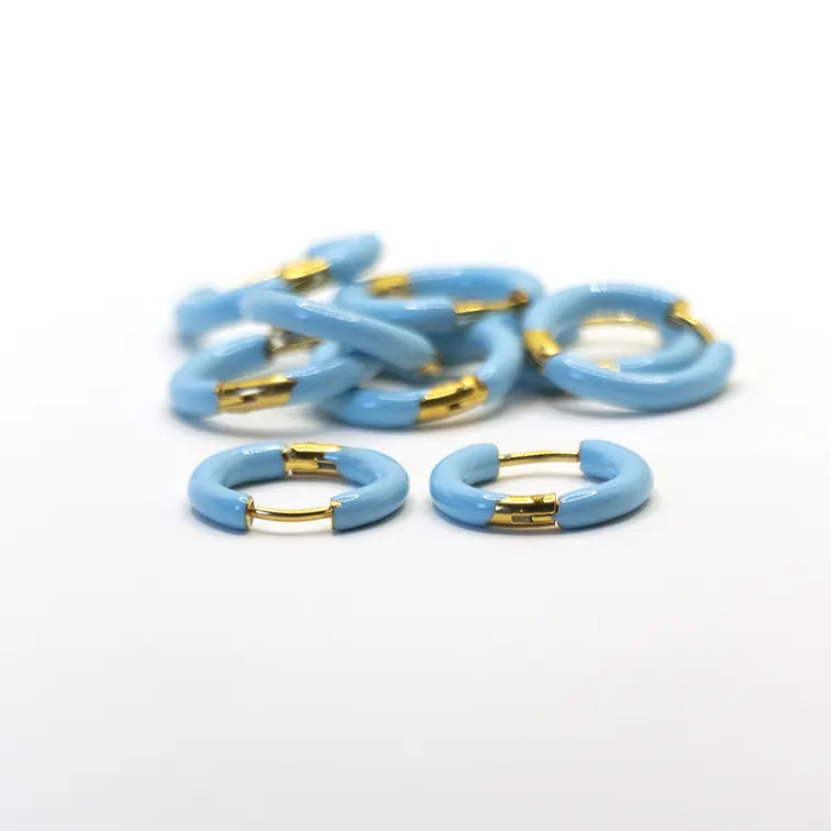 Aros dorados esmaltados, Azul Celeste