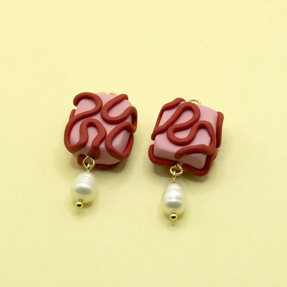 Charm Serpentine Rosewood / Red