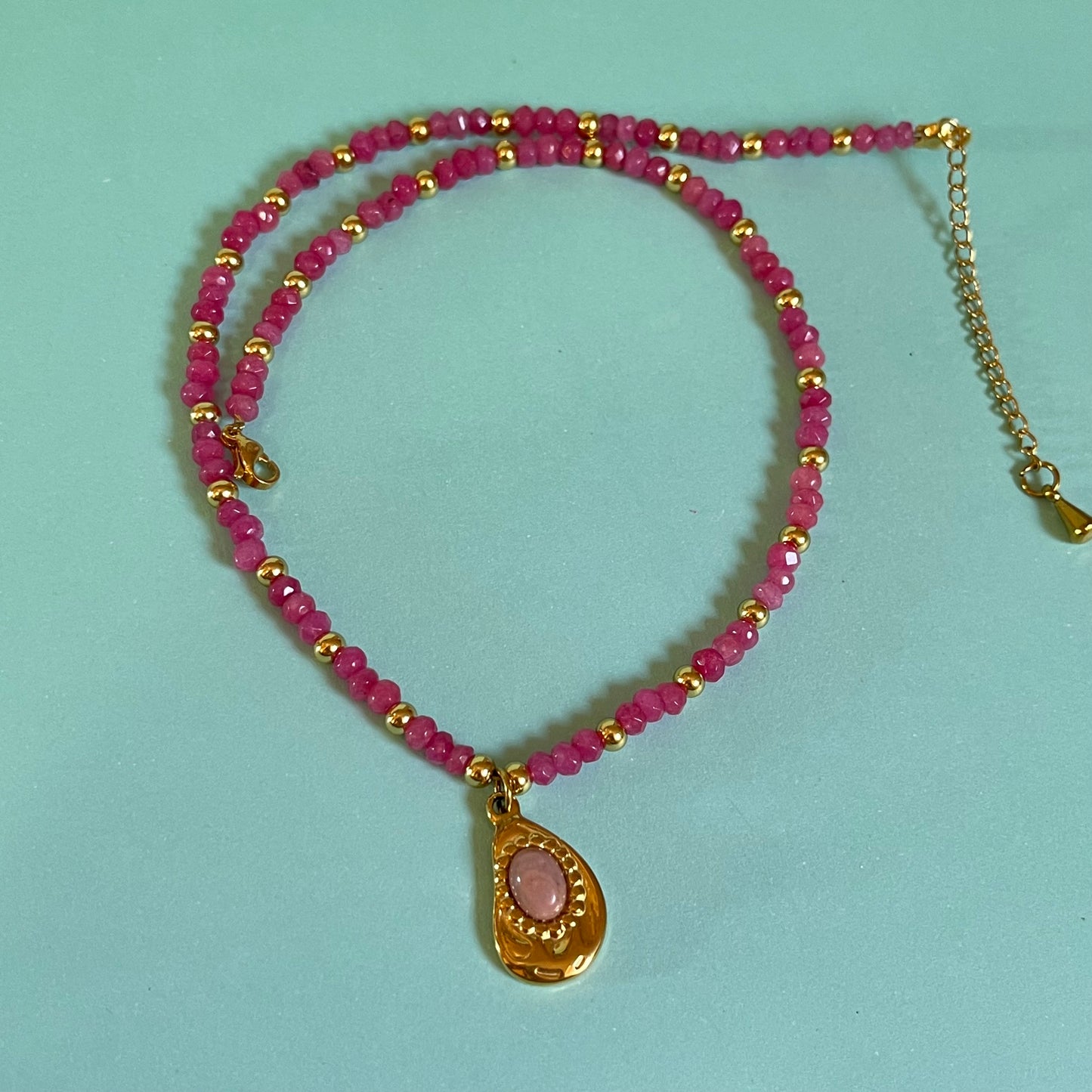 Collar gota rosa