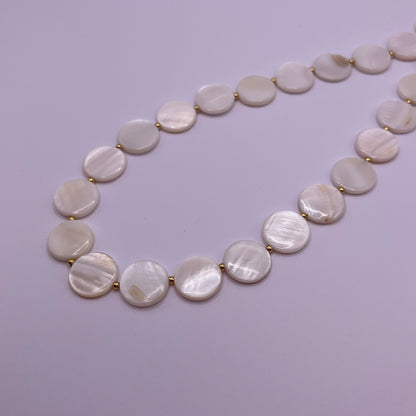 Collar nácar plano
