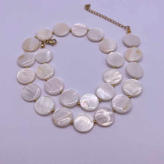 Collar nácar plano