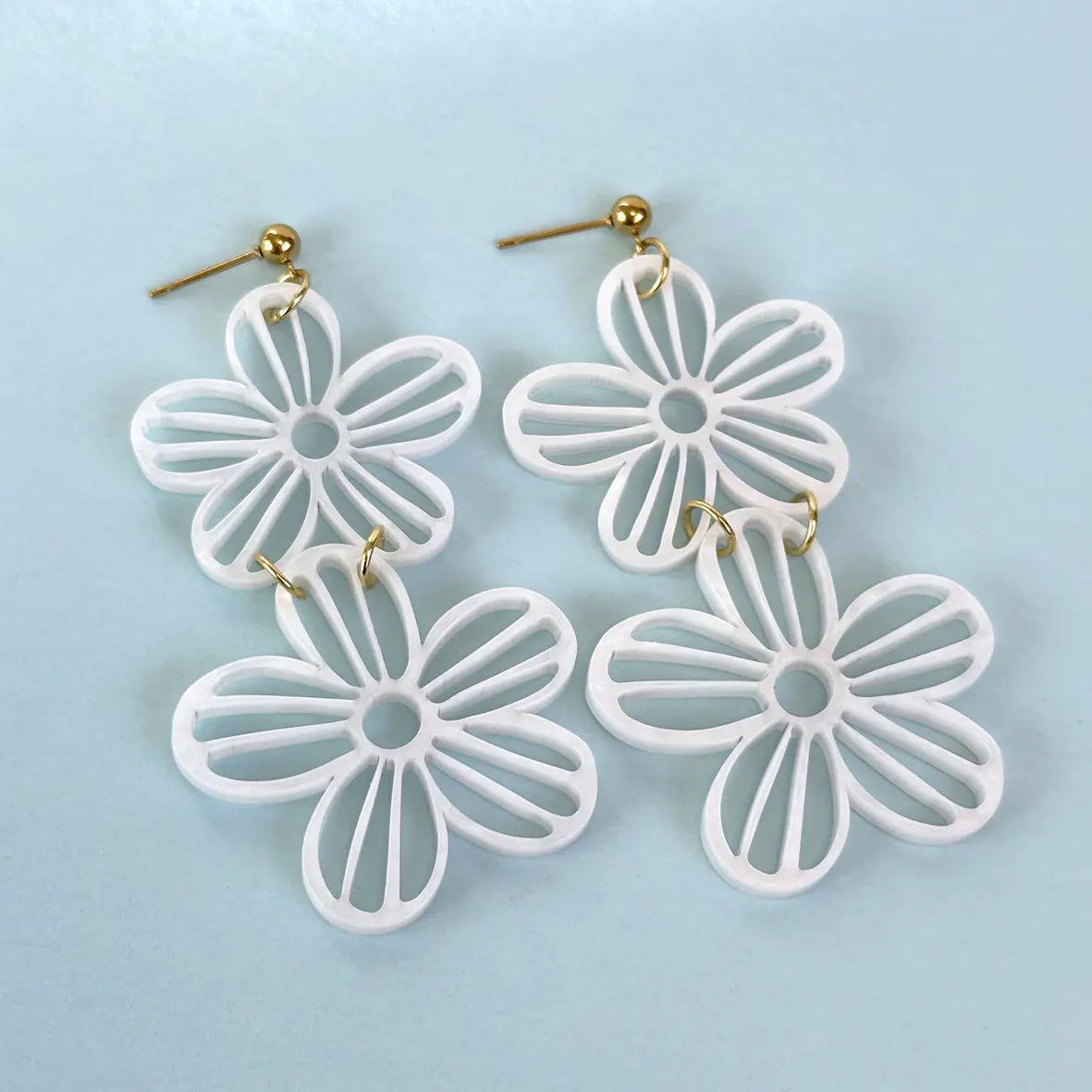 Flor celosía blanca