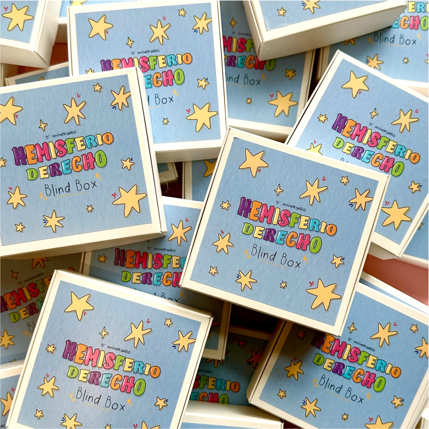 varias cajas blind box