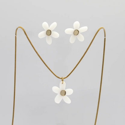 Conjunto Pendientes + Collar Blanco