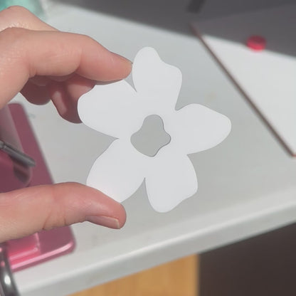 PentaFlower White